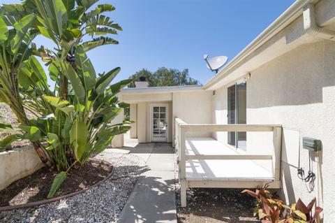 6907 Kellyn Ln, Vista, CA 92084 photo 19
