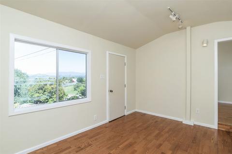 6907 Kellyn Ln, Vista, CA 92084 photo 22