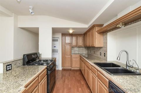 6907 Kellyn Ln, Vista, CA 92084 photo 8