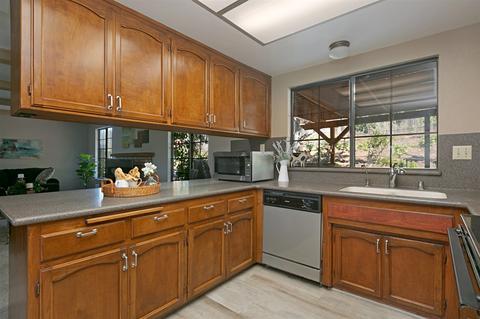 2156 Summit Dr, Escondido, CA 92025 photo 12
