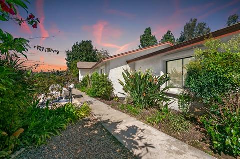 2156 Summit Dr, Escondido, CA 92025 photo 3