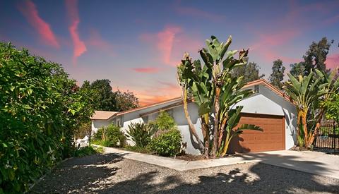 2156 Summit Dr, Escondido, CA 92025 photo 2