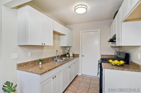 217 Avenida Descanso, Oceanside, CA 92057 photo 4