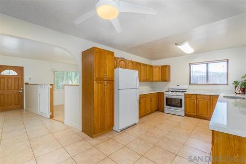 9038 Bubbling Wells Rd, Lakeside, CA 92040 photo 6