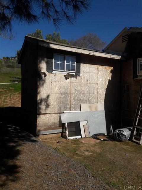 1564 York Dr, Vista, CA 92084 photo 12