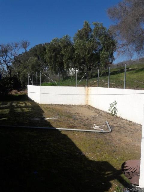 1564 York Dr, Vista, CA 92084 photo 9