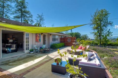 1506 Dickey St, Fallbrook, CA 92028 photo 2