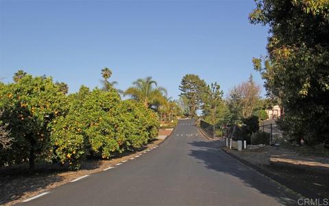 3540 Ryan Dr, Escondido, CA 92025 photo 2