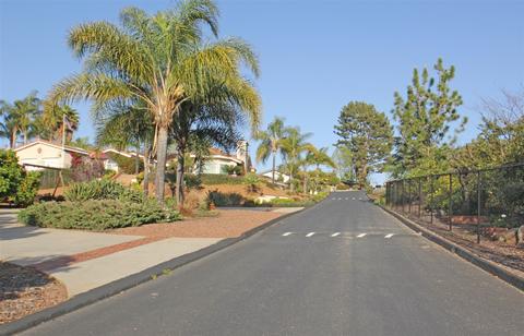 3540 Ryan Dr, Escondido, CA 92025 photo 3
