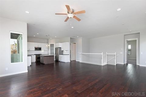 1039 Cherry Ave, Imperial Beach, CA 91932 photo 5