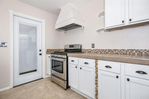 51 E I St, Chula Vista, CA 91910 photo 10
