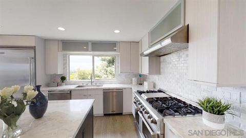 5574 Soledad Rd, La Jolla, CA 92037 photo 19