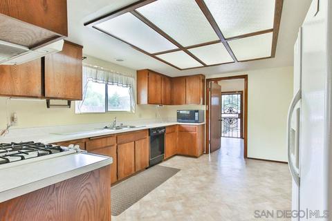 1661 Jamacha Rd, El Cajon, CA 92019 photo 5