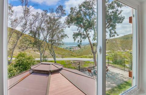 2104 Valecrest Ln, Spring Valley, CA 91977 photo 14