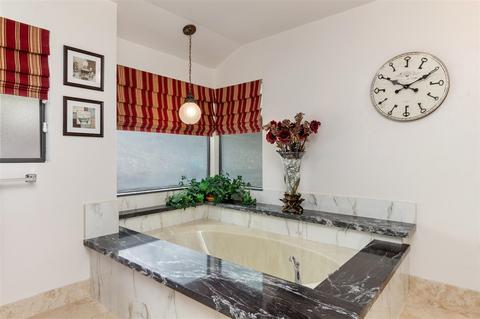 3718 Oakview Ct, Fallbrook, CA 92028 photo 14