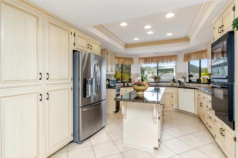 3718 Oakview Ct, Fallbrook, CA 92028 photo 8
