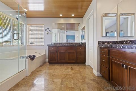 2936 Garnet Pl, Carlsbad, CA 92009 photo 16