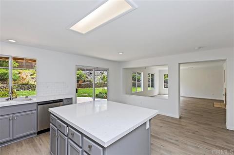 913 Applewilde Dr, San Marcos, CA 92078 photo 7