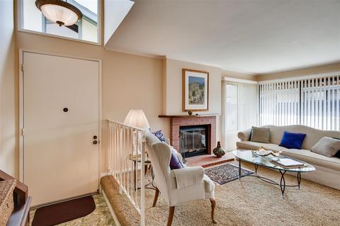 3210 Caminito Ameca, La Jolla, CA 92037 photo 6