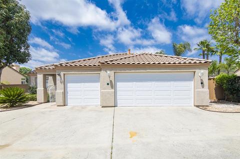 1344 Ward Pl, Escondido, CA 92026 photo 2
