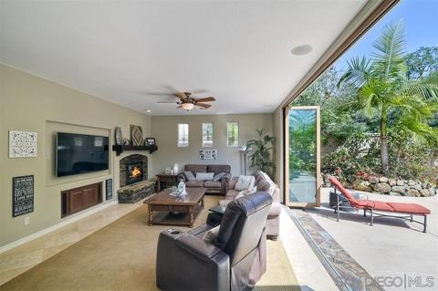 3529 Corte Delfinio, Carlsbad, CA 92009 photo 15