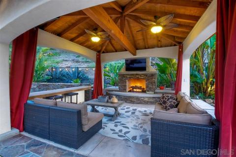 3529 Corte Delfinio, Carlsbad, CA 92009 photo 4