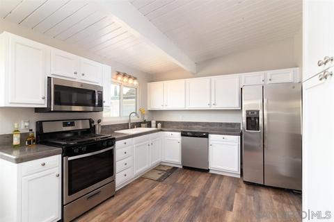 625 Maria Ave, Spring Valley, CA 91977 photo 1