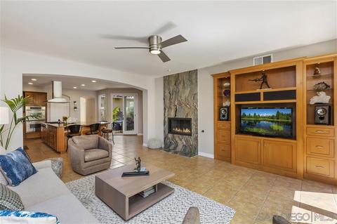 3311 Corte Del Cruce, Carlsbad, CA 92009 photo 10