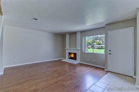 13607 Sycamore Tree Ln, Poway, CA 92064 photo 2