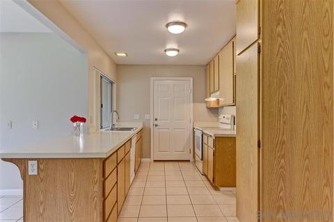 13607 Sycamore Tree Ln, Poway, CA 92064 photo 17