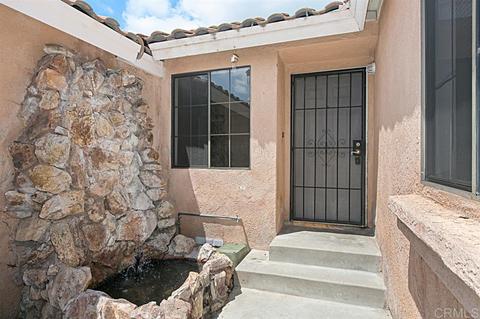 4962 Lake Park Ct, Fallbrook, CA 92028 photo 4