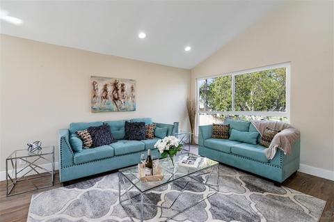 138 Cerro St, Encinitas, CA 92024 photo 2