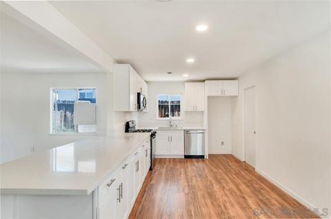 26439 Erwin Ct, Hemet, CA 92544 photo 4