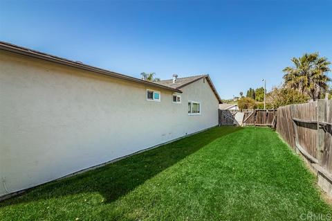 1807 Goodwin Dr, Vista, CA 92084 photo 21