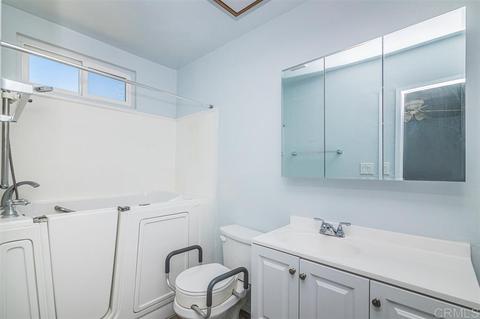 1807 Goodwin Dr, Vista, CA 92084 photo 10