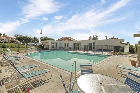 910 Caminito Madrigal #E, Carlsbad, CA 92011 photo 24