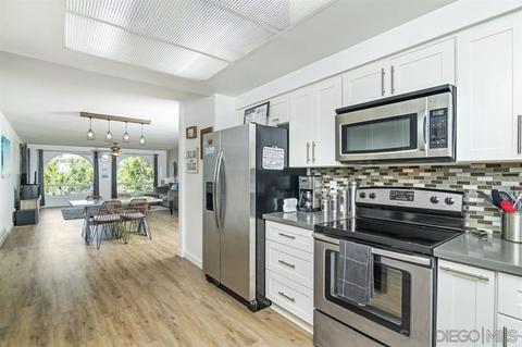 910 Caminito Madrigal #E, Carlsbad, CA 92011 photo 8