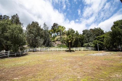 2410 Gird Rd, Fallbrook, CA 92028 photo 5