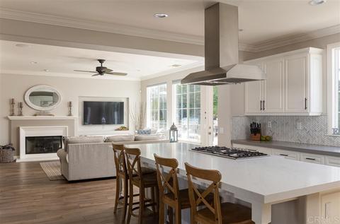 7401 Circulo Sequoia, Carlsbad, CA 92009 photo 6