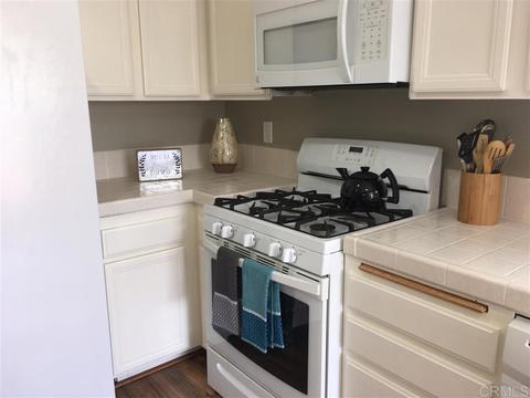 4436 Maple Dr, Oceanside, CA 92056 photo 9