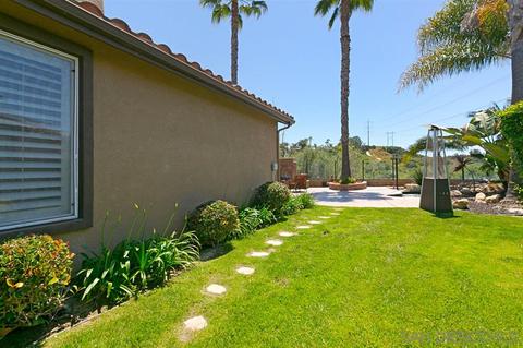 2165 Corte Acebo, Carlsbad, CA 92009 photo 17
