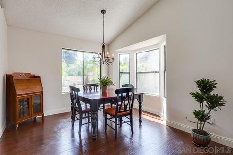 313 Cheyenne Ln, Escondido, CA 92026 photo 8