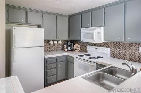 2425 Cranston Dr #220, Escondido, CA 92025 photo 12