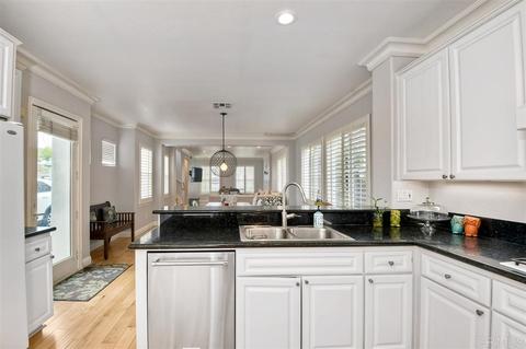 7053 Leeward, Carlsbad, CA 92011 photo 3
