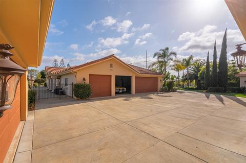 28 Country Glen Rd, Fallbrook, CA 92028 photo 19