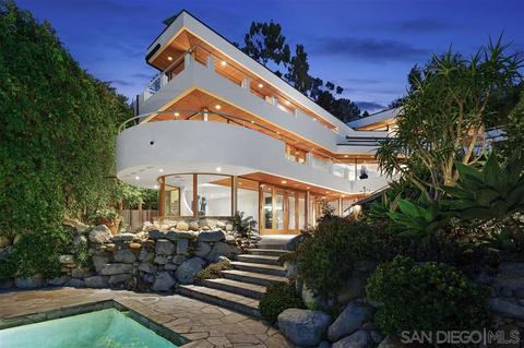 7510 Hillside Dr, La Jolla, CA 92037 photo 5