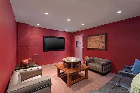 7510 Hillside Dr, La Jolla, CA 92037 photo 24