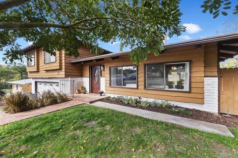 2461 Hummingbird Hill Ln, Fallbrook, CA 92028 photo 2