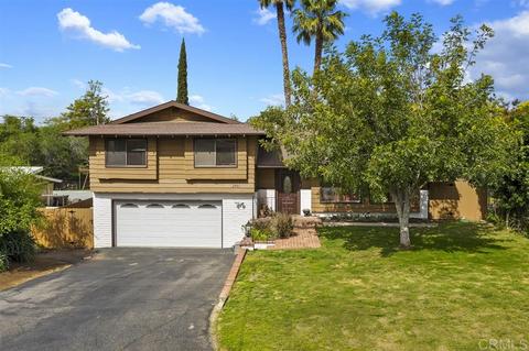 2461 Hummingbird Hill Ln, Fallbrook, CA 92028 photo 1