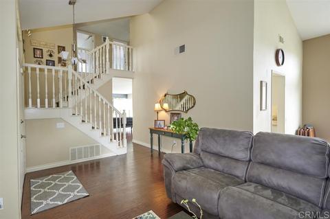 3586 Hatfield Cir, Oceanside, CA 92056 photo 2
